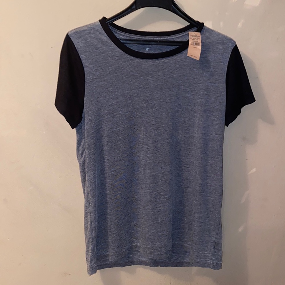 NWT- American Eagle- favorite tee- medium *5 for $25 sale